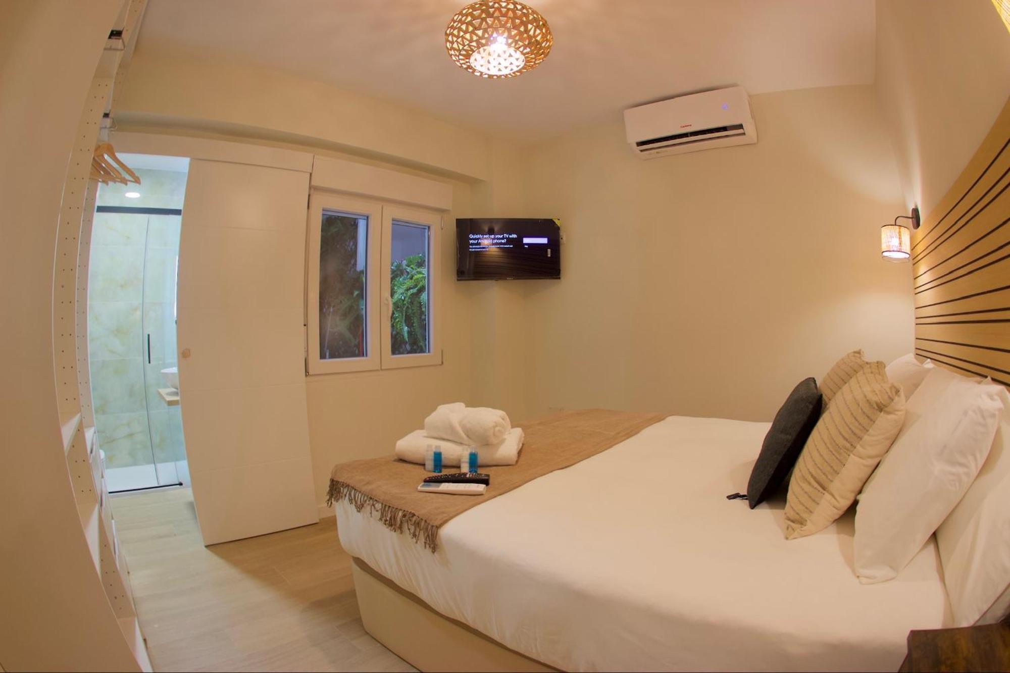 Victoria 75 Luxury Apartment มาลากา ภายนอก รูปภาพ